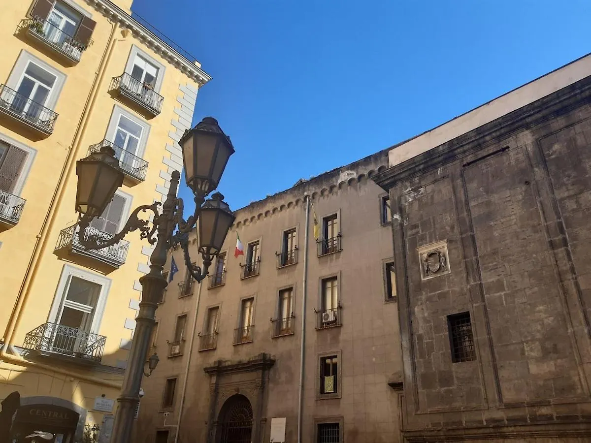 Apartment Lovely House In Centro Storico Naples