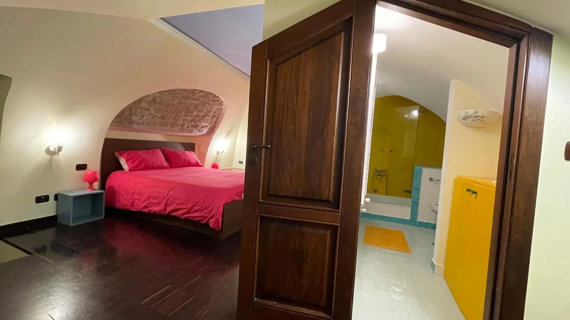 Apartment Lovely House In Centro Storico Naples