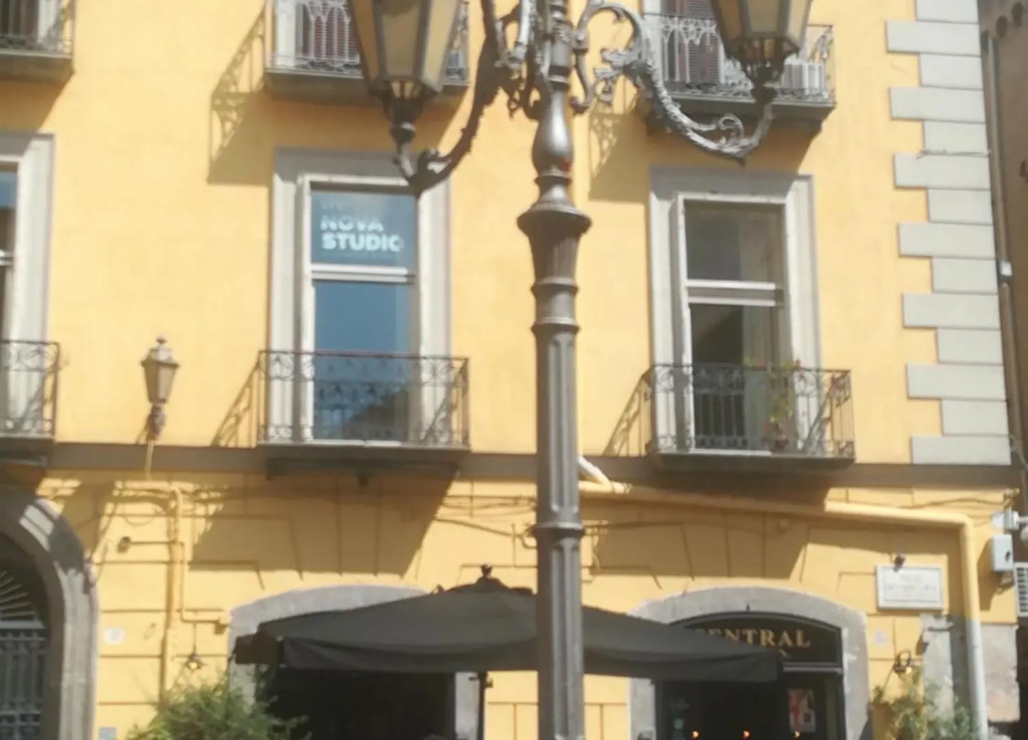 Apartment Lovely House In Centro Storico Naples Italy